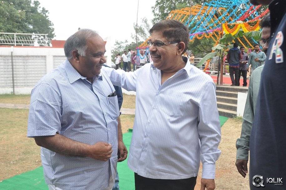 Kumari-21-F-Movie-Opening